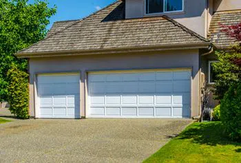 Golden Garage Door Service Colmar Manor, MD 301-778-0045 - custom-cont-gdr-18m
